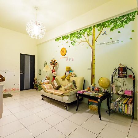 Hotel Play House Tainan Esterno foto