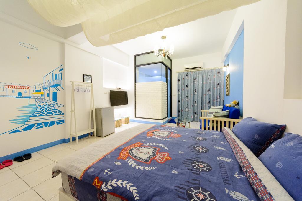 Hotel Play House Tainan Esterno foto