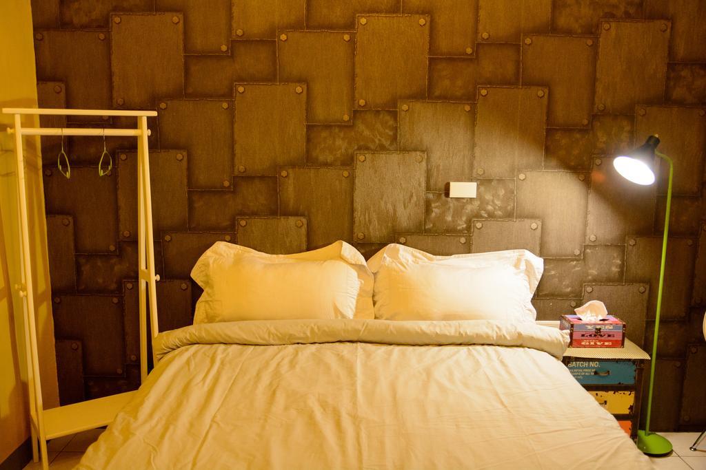 Hotel Play House Tainan Esterno foto