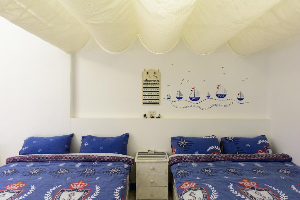 Hotel Play House Tainan Esterno foto