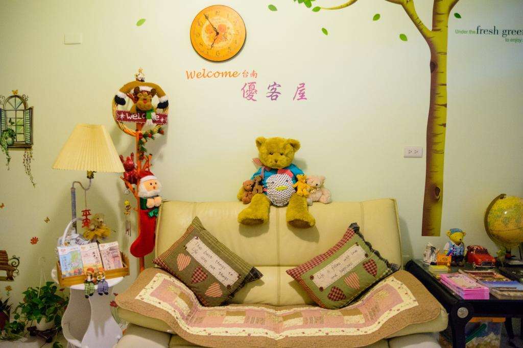 Hotel Play House Tainan Esterno foto